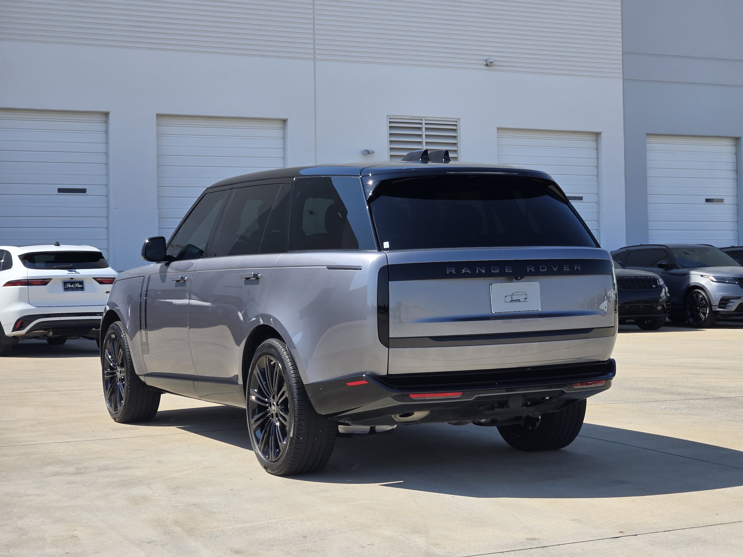 land rover range rover 2025 SALKPBFU5SA337988 image land rover range rover 2025 SALKPBFU5SA337988 image